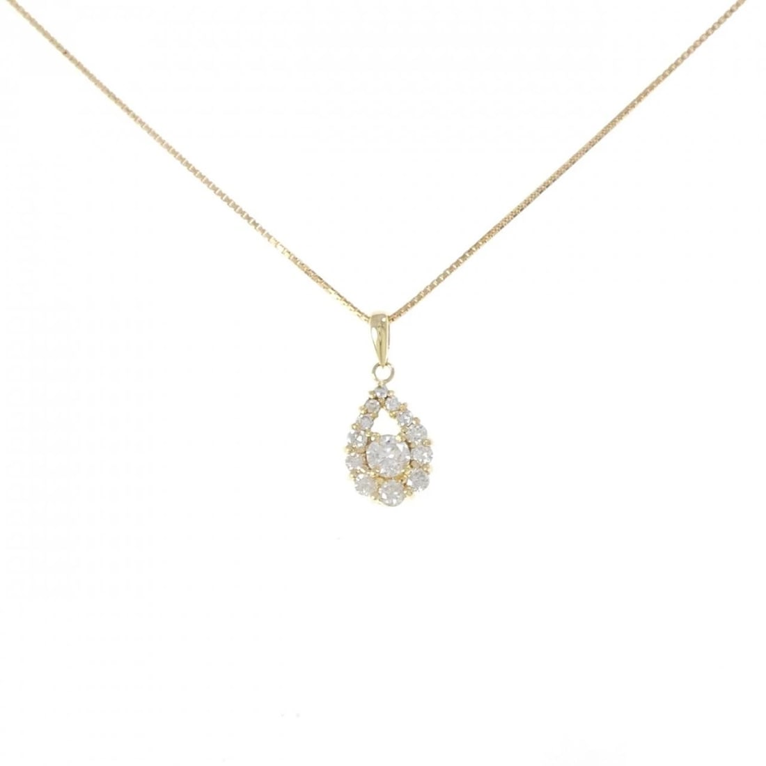 K18YG DIAMOND NECKLACE: K18YG Diamond Necklace Brand: Unbranded Type: Necklace Material: K18 Yellow Gold, Main Stone/Creation Natural Color: YG Size: 40cmActualSize Pendant top H x W: 17.7mmx8.0mm Chain Max. W: 0.7mm