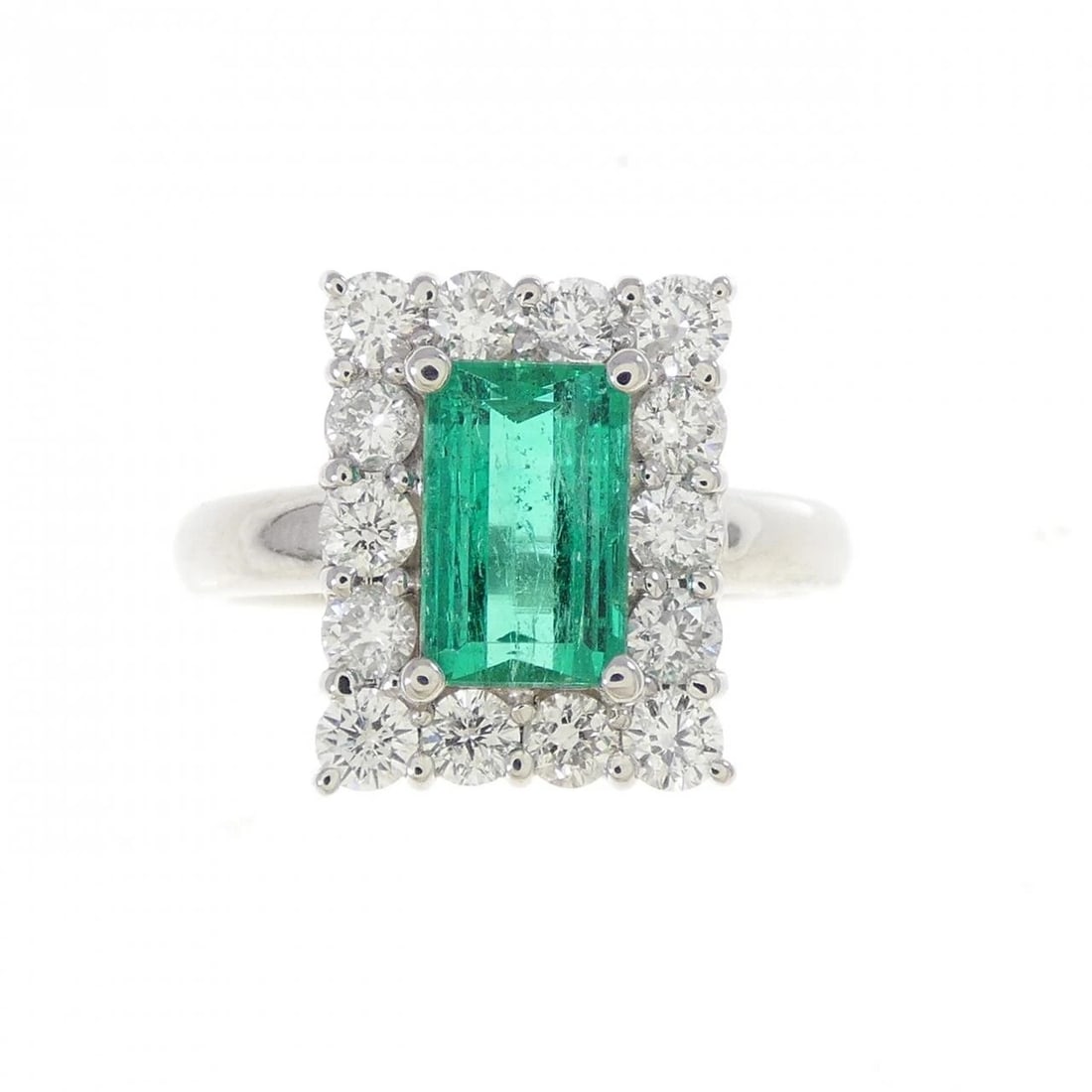 PT900 EMERALD RING - 2