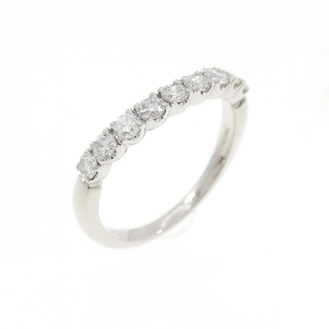 VENDOME DIAMOND PINKY RING: VENDOME Diamond Pinky Ring Brand: VENDOME Type: Ring Material: Platinum 900, Main Stone/Creation Natural Color: White Size: 2.5 (US size) Accessories: None Accessories Notice: When purchasing
