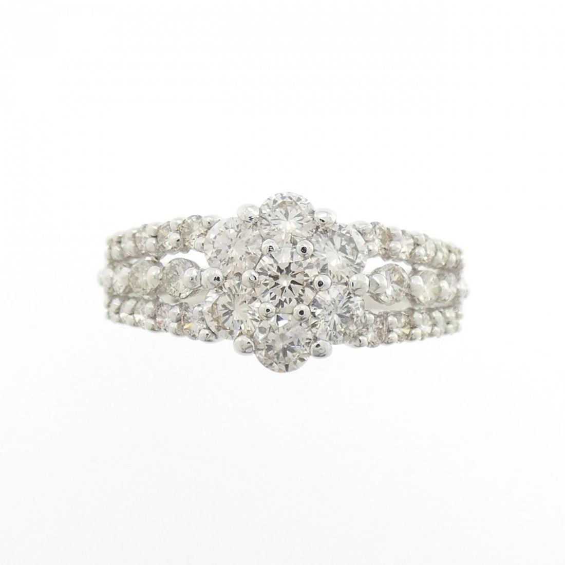 PT900 FLOWER DIAMOND RING - 2