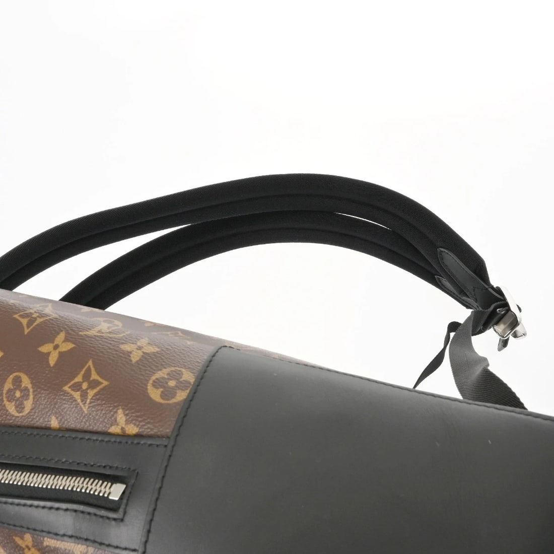 LOUIS VUITTON DISCOVERY BACKPACK PM BACKPACK Â· DAYPACK - 4