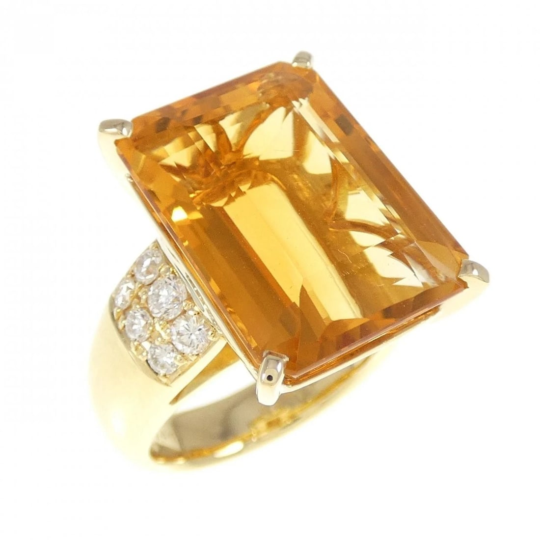 K18YG CITRINE RING: K18YG Citrine Ring Brand: Unbranded Type: Ring Material: K18 Yellow Gold, Color: YG Size: 5.5 -6 US Accessories: None Accessories Notice: When purchasing pre-owned goods, please refer to t