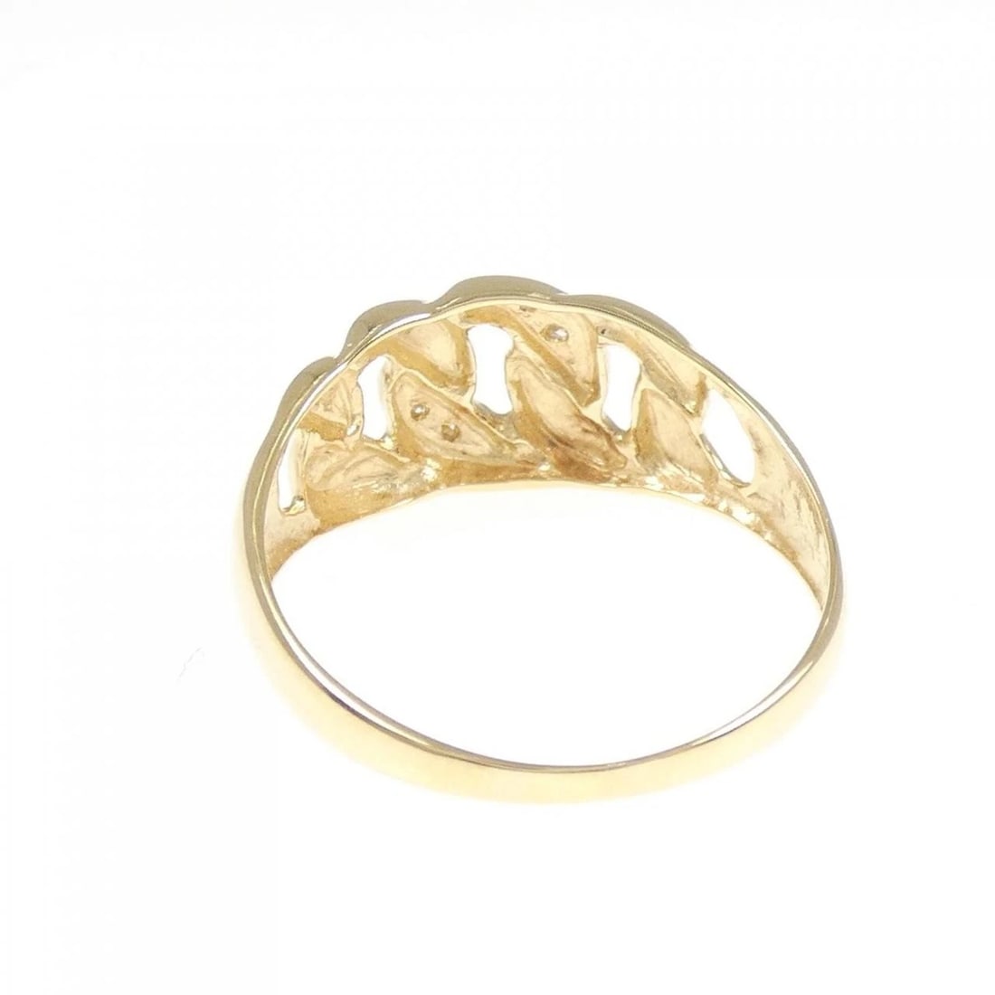 K18YG DIAMOND RING: K18YG Diamond Ring Brand: Unbranded Type: Ring Material: K18 Yellow Gold, Main Stone/Creation Natural Color: Yellow Gold Size: 7.5-8 ( US size) Accessories: None Accessories Notice: When p