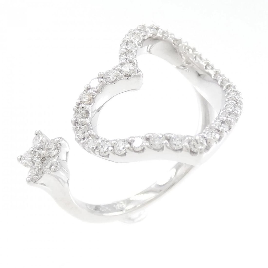 PONTE VECCHIO HEART X STAR DIAMOND RING: Ponte Vecchio Heart x Star Diamond Ring Brand: Ponte Vecchio Type: Ring Material: K18 White Gold, Main Stone/Creation Natural Color: White Size: 6.5-7 (US size) Accessories: None Accessories