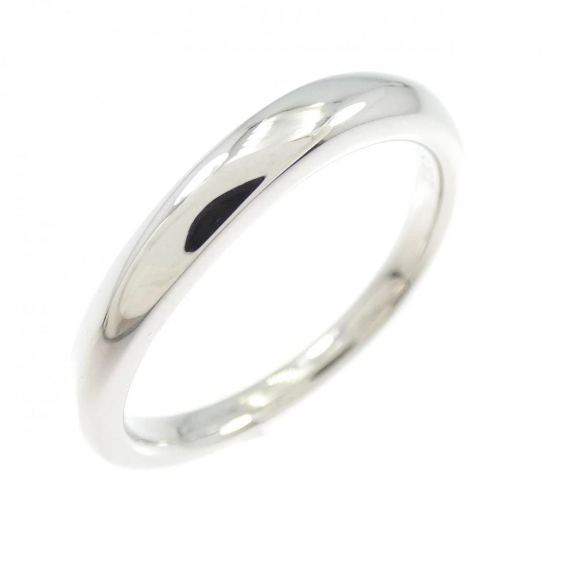 TASAKI MARRIAGE RING: TASAKI Marriage Ring Brand: TASAKI Type: Ring Material: Platinum 950, Color: White Size: 6.5 (US size) Accessories: None Accessories Notice: When purchasing pre-owned goods, please refer to