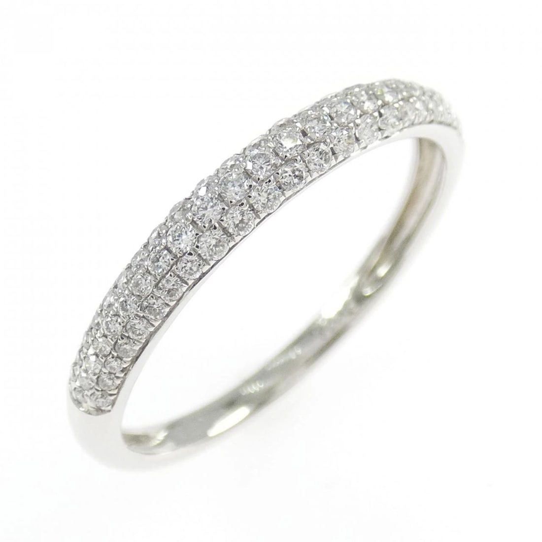 PT950 PAVE DIAMOND RING: PT950 Pave Diamond Ring Brand: Unbranded Type: Ring Material: Platinum 950, Main Stone/Creation Natural Color: White Gold Size: 9 US Accessories: None Accessories Notice: When purchasing