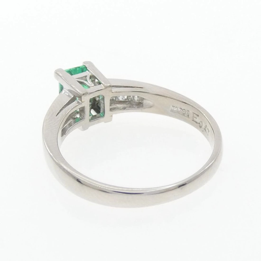 PT900 EMERALD RING - 3