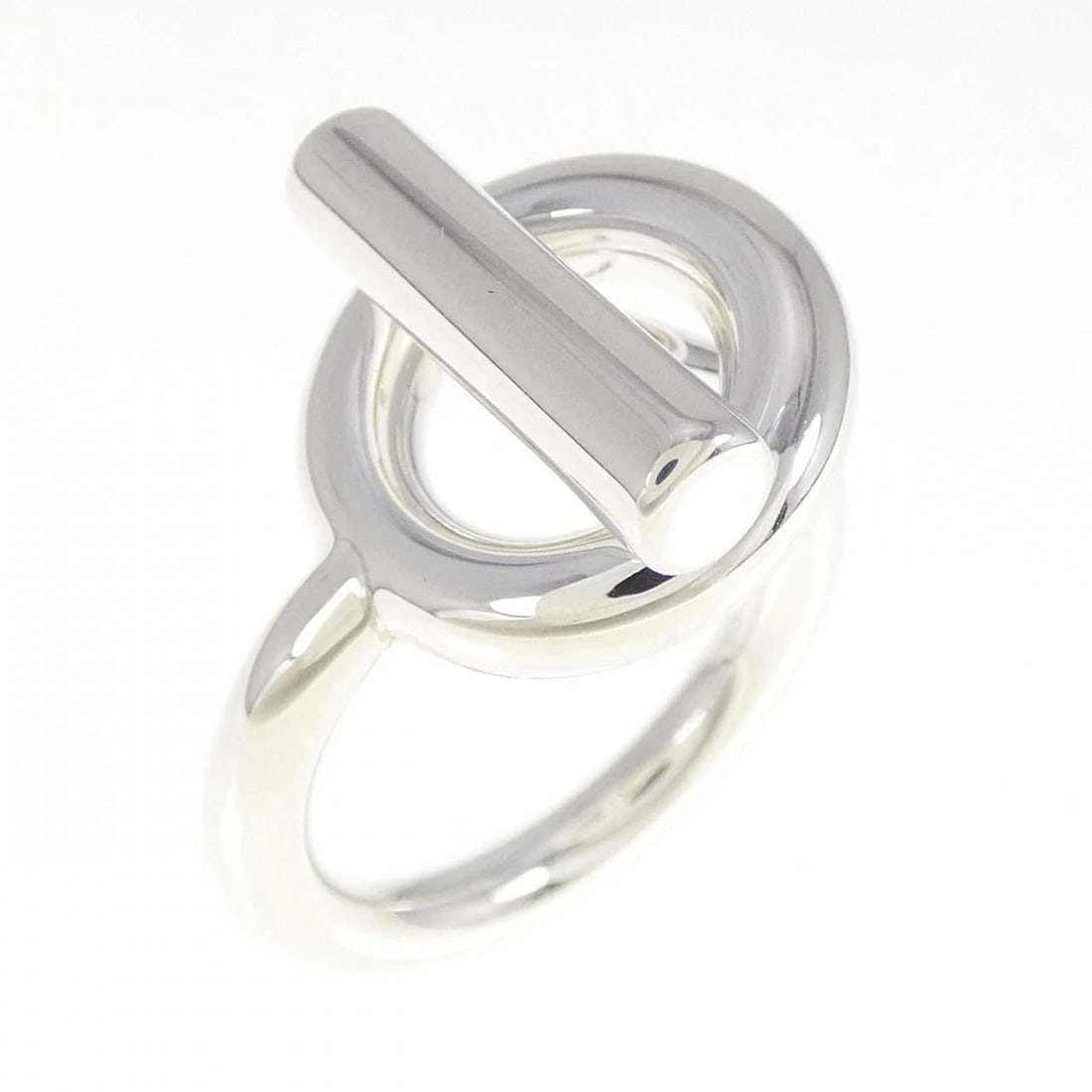HERMES ECHAPPEE RING: HERMES ECHAPPEE Ring Brand: HERMES Type: Ring Material: 925 Silver, Color: Silver Size: 6US US Accessories: None Accessories Notice: When purchasing pre-owned goods, please refer to the
