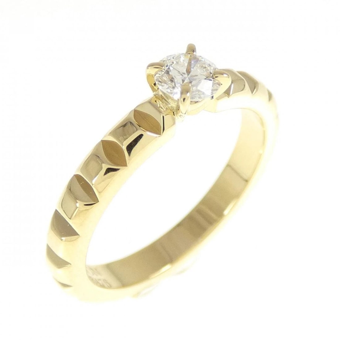 BOUCHERON CLOU DE PARIS SOLITAIRE RING: Boucheron Clou de Paris Solitaire Ring Brand: Boucheron Type: Ring Material: 750 yellow gold, Main Stone/Creation Natural Color: yellow gold Size: US 4.5 Accessories: None Accessories Noti