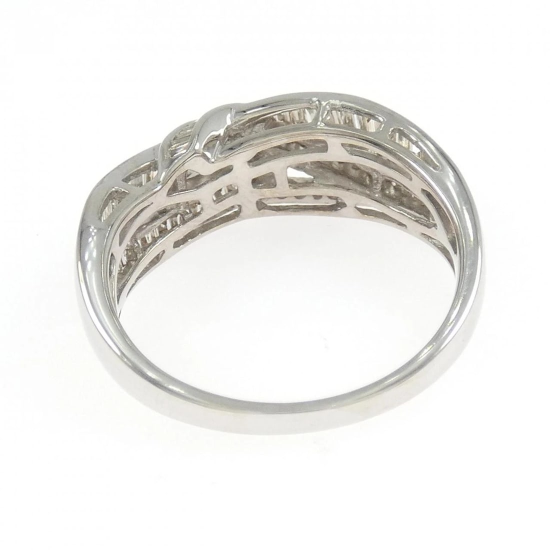 K18WG DIAMOND RING - 2