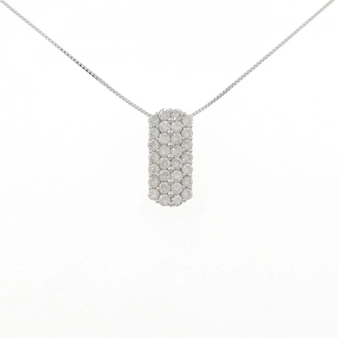 K18WG PAVE DIAMOND NECKLACE: K18WG Pave Diamond Necklace Brand: Unbranded Type: Necklace Material: K18 White Gold, Main Stone/Creation Natural Color: WG Size: 45cmActualSize Pendant top H x W: 20.4mmx9.3mm Chain Max. W: