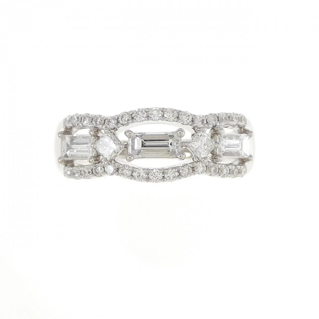 750WG DIAMOND RING - 2