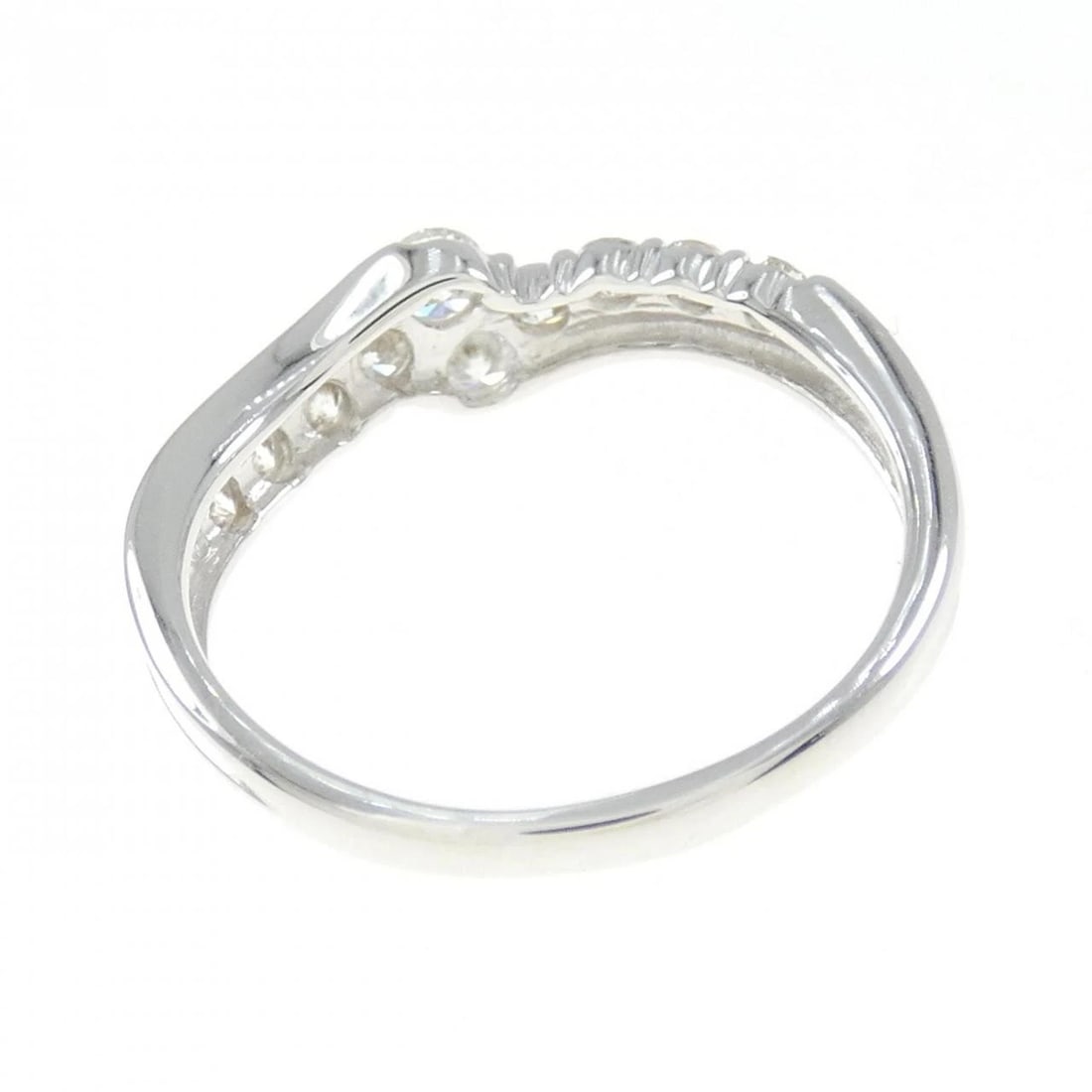 K18WG DIAMOND RING - 3
