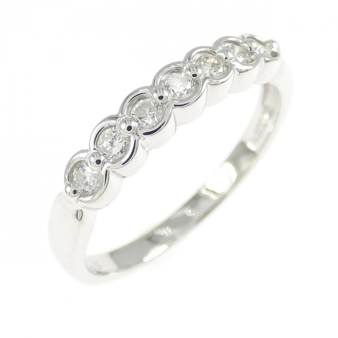 PT900 DIAMOND RING: PT900 Diamond Ring Brand: Unbranded Type: Ring Material: Platinum 900 Platinum, Main Stone/Creation natural Color: White Gold Size: 6.5-7 US Accessories: None Accessories Notice: When purc