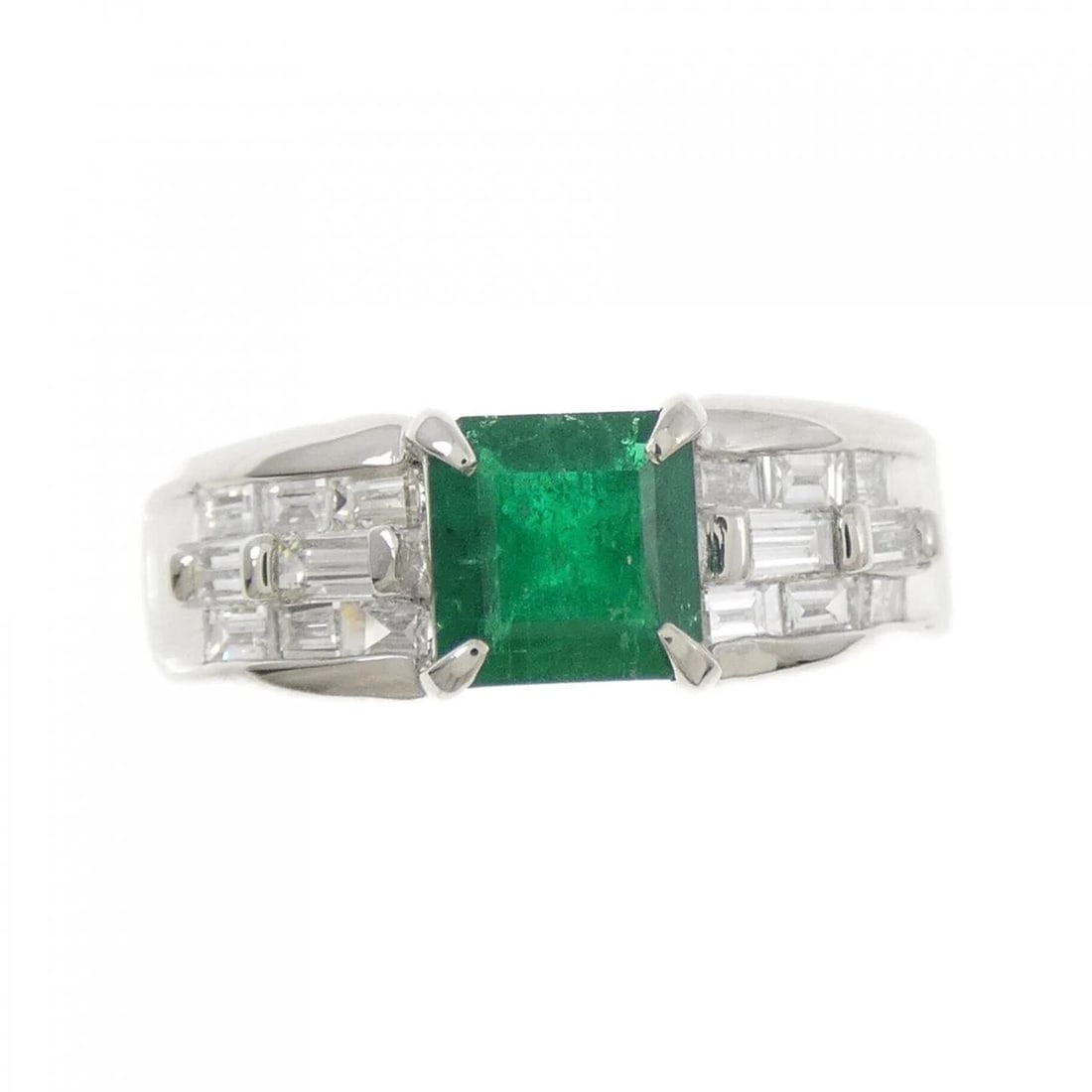PT900 EMERALD RING - 2