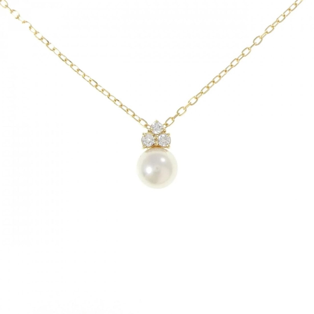 MIKIMOTO AKOYA PEARL NECKLACE: MIKIMOTO Akoya Pearl Necklace Brand: MIKIMOTO Type: Necklace Material: K18 Yellow Gold, Color: yellow gold Size: 40cmActualSize Pendant top H x W: 11.4mmx6.8mm Chain Max. W: 1.3mm 