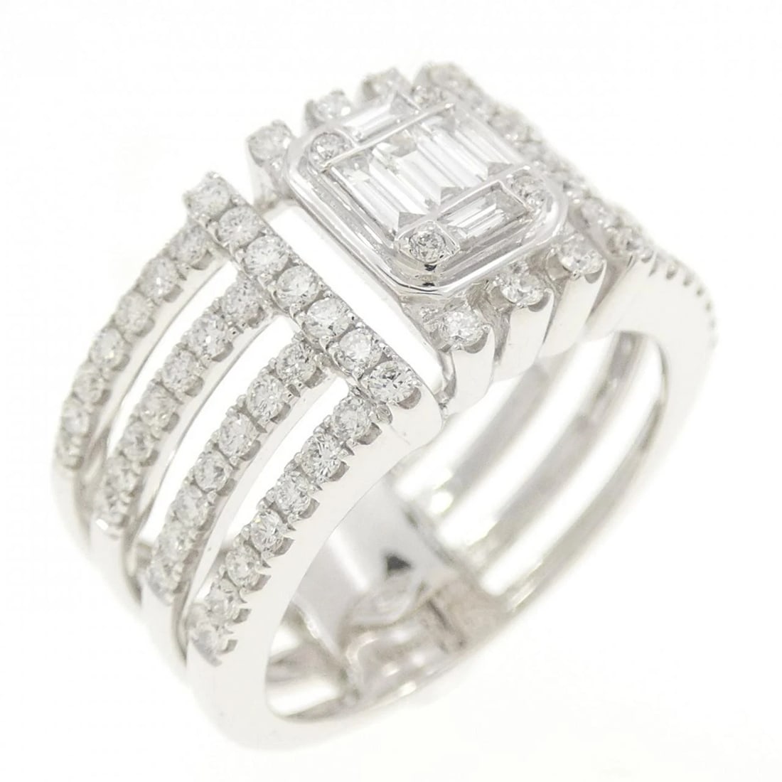 750WG DIAMOND RING: 750WG Diamond Ring Brand: Unbranded Type: Ring Material: 750 White Gold, Main Stone/Creation Natural Color: White Gold Size: 6 ( US size) Accessories: None Accessories Notice: When purchasing