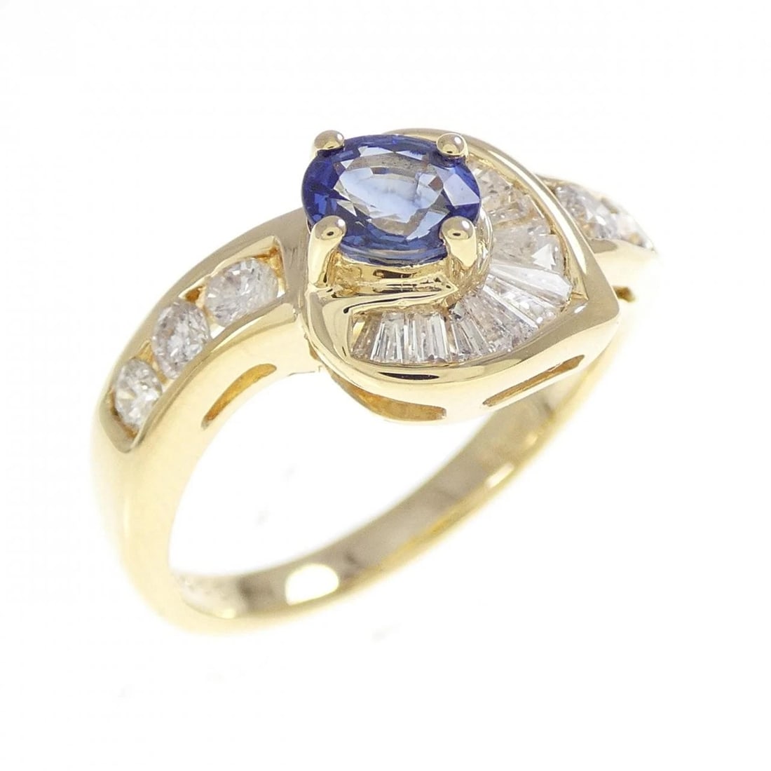 K18YG SAPPHIRE RING: K18YG Sapphire Ring Brand: Unbranded Type: Ring Material: K18 Yellow Gold, Main Stone/Creation Ruby Color: Yellow Gold Size: 6.5-7 US Accessories: None Accessories Notice: When purchasing