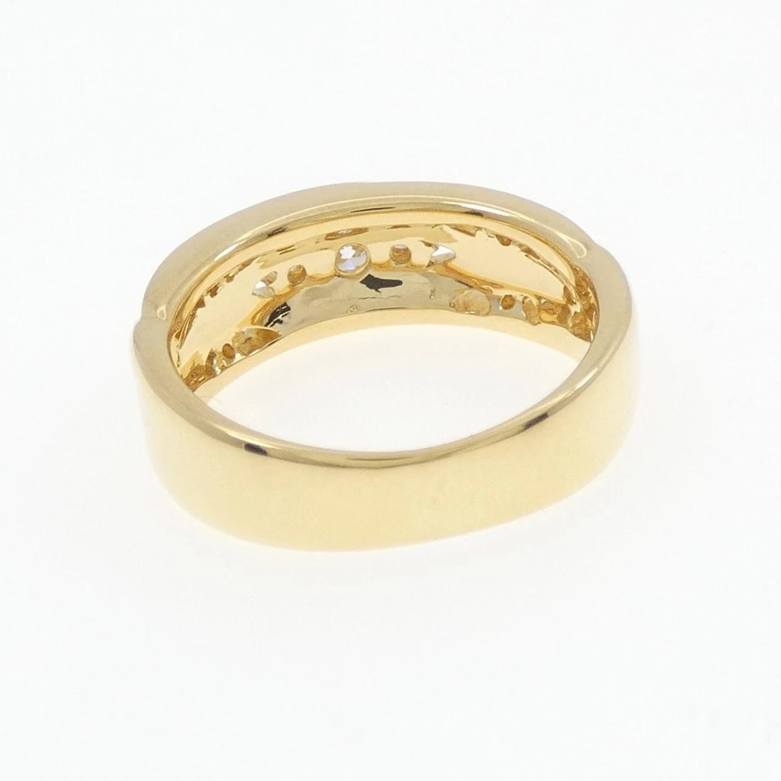 K18YG DIAMOND RING: K18YG Diamond Ring Brand: Unbranded Type: Ring Material: K18 Yellow Gold, Main Stone/Creation Natural Color: Yellow Gold Size: 6.5-7 ( US size) Accessories: None Accessories Notice: When p