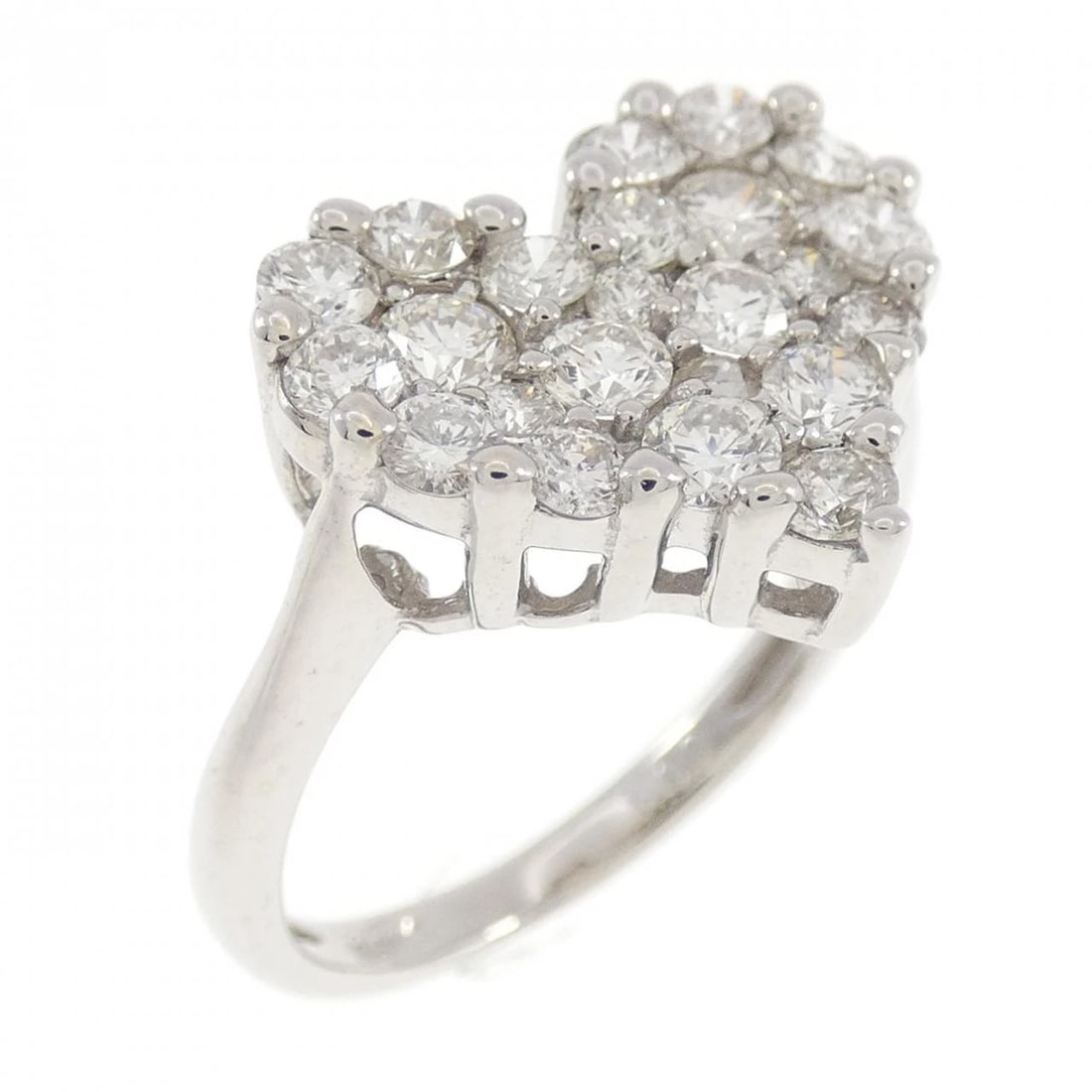 K18WG HEART DIAMOND RING: K18WG Heart Diamond Ring Brand: Unbranded Type: Ring Material: K18 White Gold, Main Stone/Creation Natural Color: White Gold Size: 5 ( US size) Accessories: None Accessories Notice: When