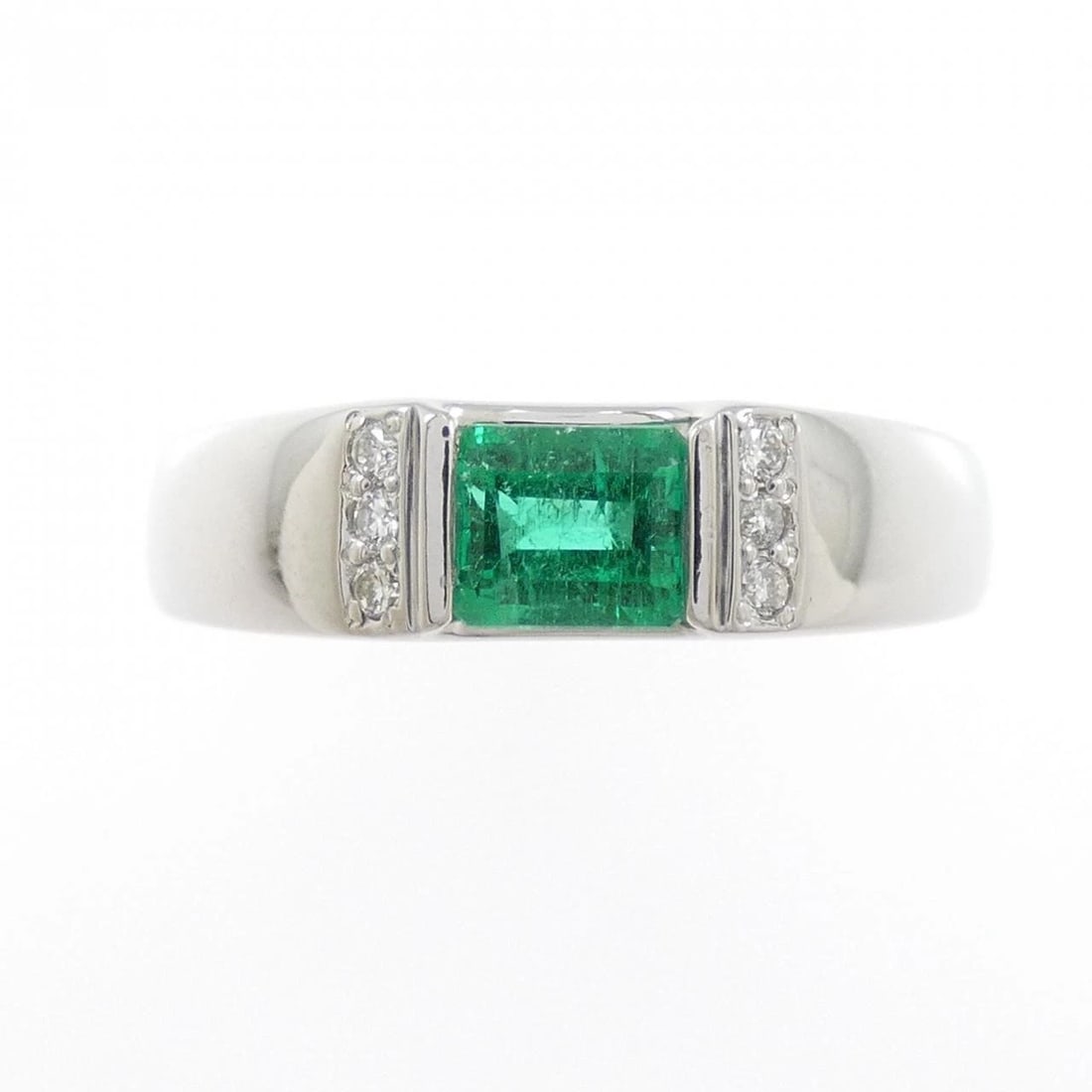 PT900 EMERALD RING - 2