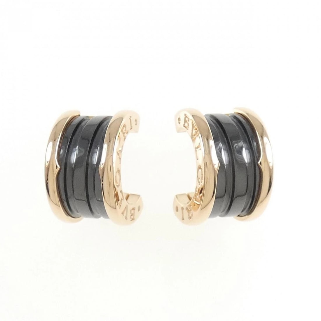 BVLGARI B.ZERO1 EARRINGS: BVLGARI B.zero1 Earrings Brand: BVLGARI Type: Earrings Material: 750 Pink Gold ceramic, Color: Pink Gold ceramic Size: ActualSize HxW: 14.8mmx9.1mm Accessories: None Accessories Notice: Wh