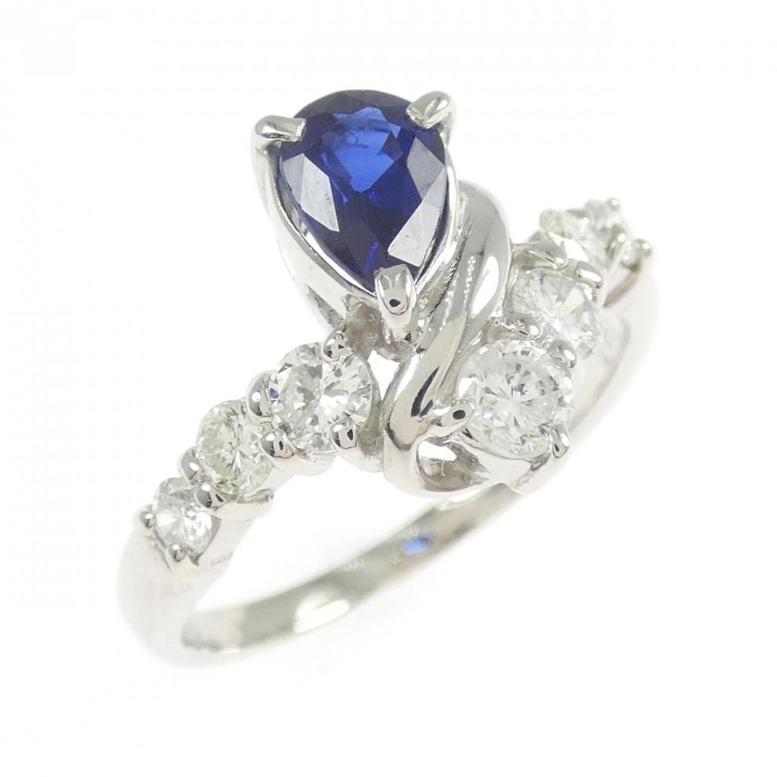 PT900 SAPPHIRE RING: PT900 Sapphire Ring Brand: Unbranded Type: Ring Material: Platinum 900 Platinum, Main Stone/Creation Sapphire Color: White Gold Size: 6 US Accessories: None Accessories Notice: When purcha