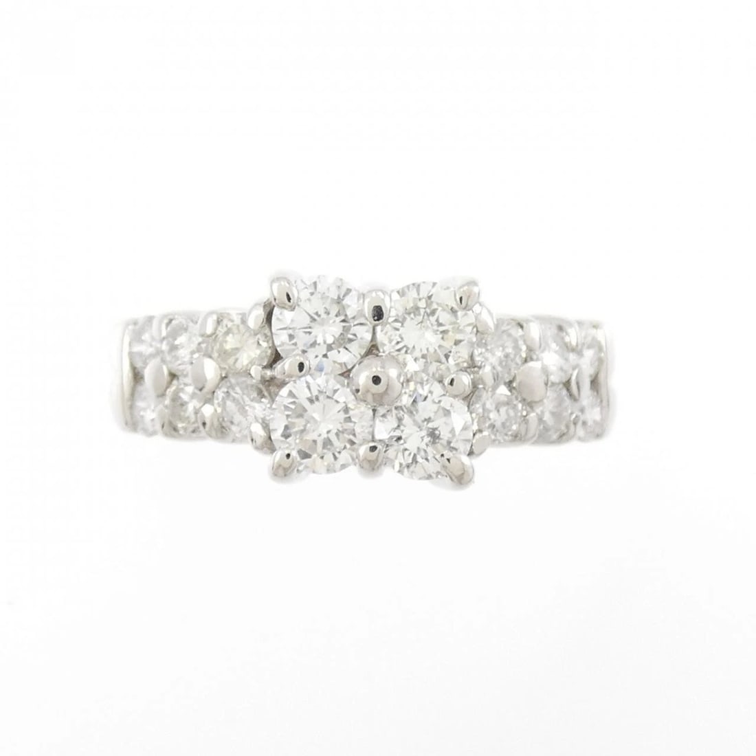 PT900 FLOWER DIAMOND RING - 2