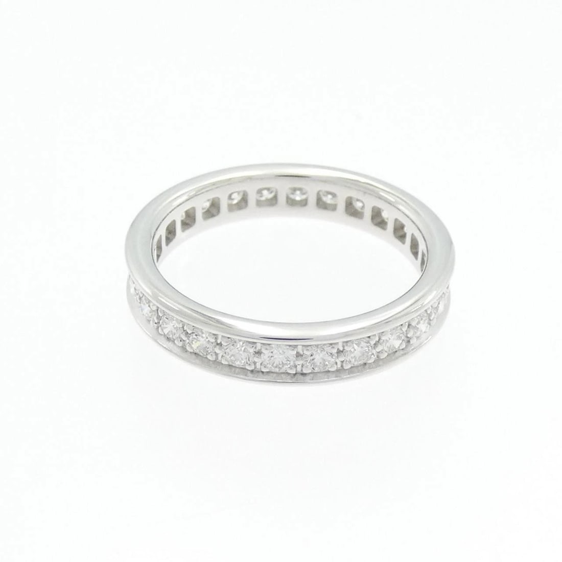 CARTIER WEDDING RING: Cartier wedding Ring Brand: Cartier Type: Ring Material: 750 White Gold, Main Stone/Creation Natural Color: White Size: 3 (US size) Accessories: None Accessories Notice: When purchasing pr