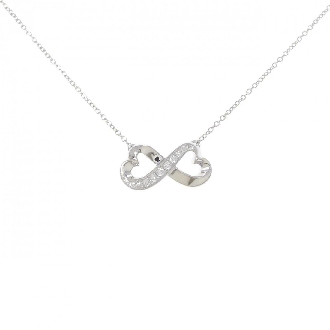 TIFFANY & CO. DOUBLE LOVING HEART NECKLACE: Tiffany & Co. Double Loving Heart Necklace Brand: Tiffany Type: Necklace Material: 750 White Gold, Main Stone/Creation Natural Color: White Size: 42cmActualSize Pendant top H x W: 9.0mmx17.9mm