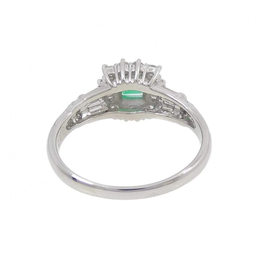 PT900 EMERALD RING - 3