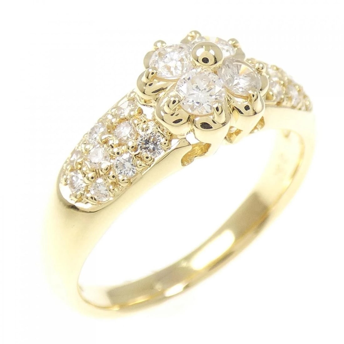 K18YG FLOWER DIAMOND RING: K18YG Flower Diamond Ring Brand: Unbranded Type: Ring Material: K18 Yellow Gold, Main Stone/Creation Natural Color: YG Size: 7-7.5 US Accessories: None Accessories Notice: When purchasing