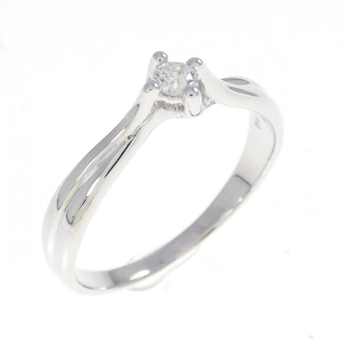 K18WG DIAMOND RING: K18WG Diamond Ring Brand: Unbranded Type: Ring Material: K18 White Gold, Main Stone/Creation Natural Color: White Gold Size: 7-7.5 US Accessories: None Accessories Notice: When purchasing