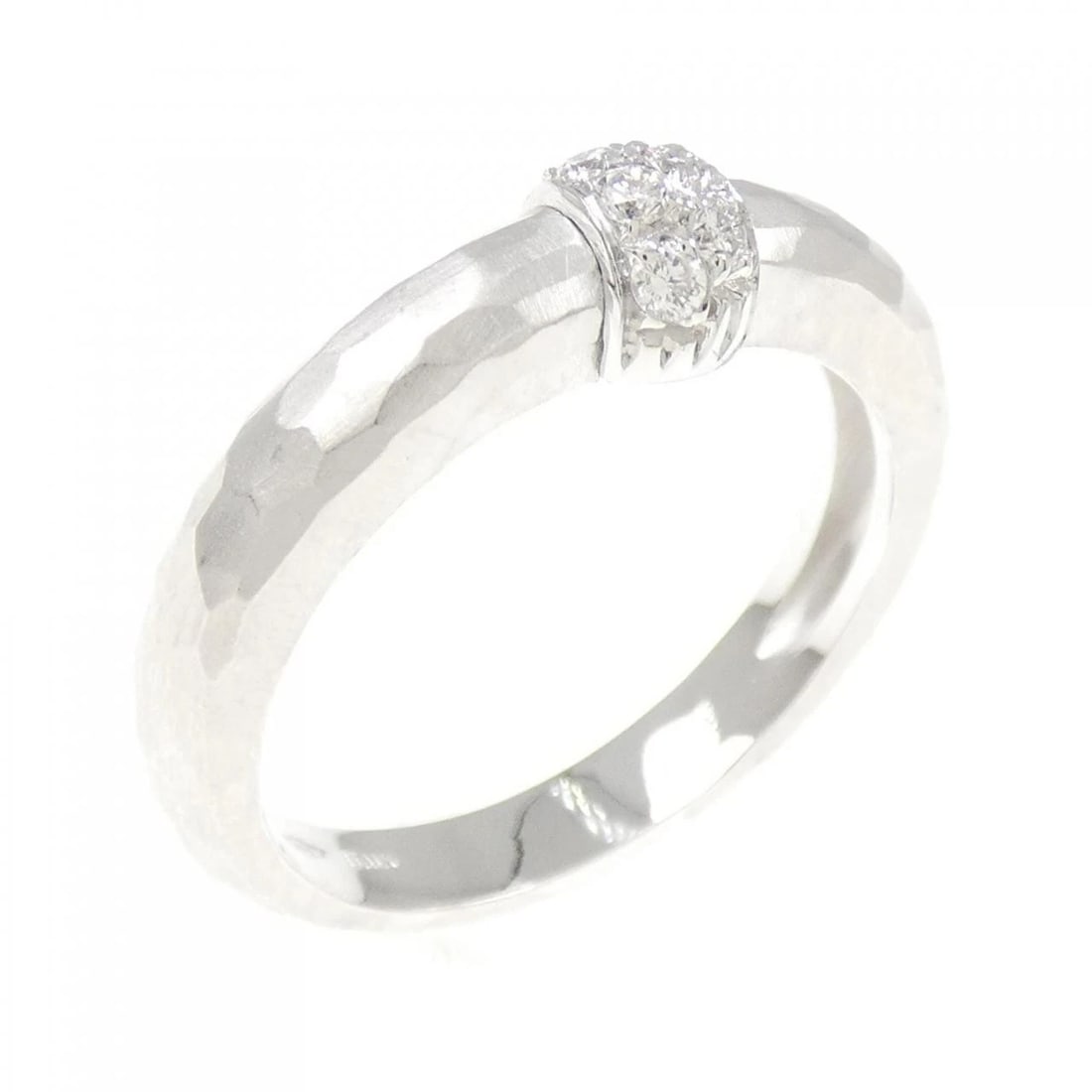 750WG DIAMOND RING: 750WG Diamond Ring Brand: Unbranded Type: Ring Material: 750 White Gold, Main Stone/Creation natural Color: White Gold Size: 6-6.5 US Accessories: None Accessories Notice: When purchasing
