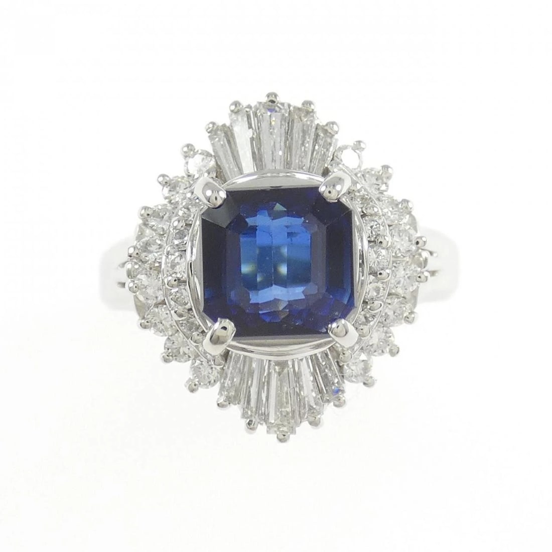 PT900 SAPPHIRE RING - 2