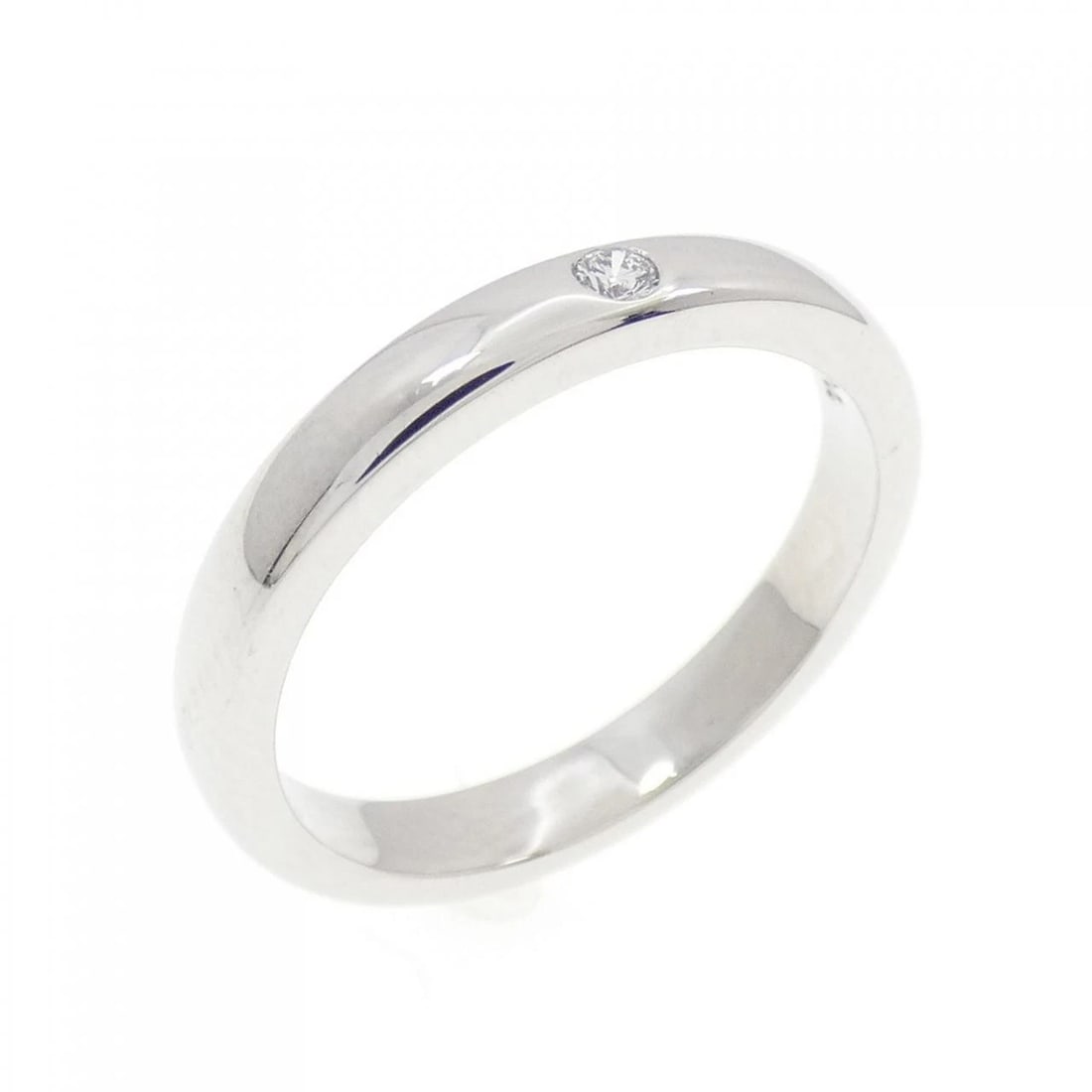 TIFFANY STACKING BAND RING: Tiffany Stacking Band Ring Brand: Tiffany Type: Ring Material: Platinum 950, Main Stone/Creation Natural Color: White Size: 4.5-5 (US size) Accessories: None Accessories Notice: When