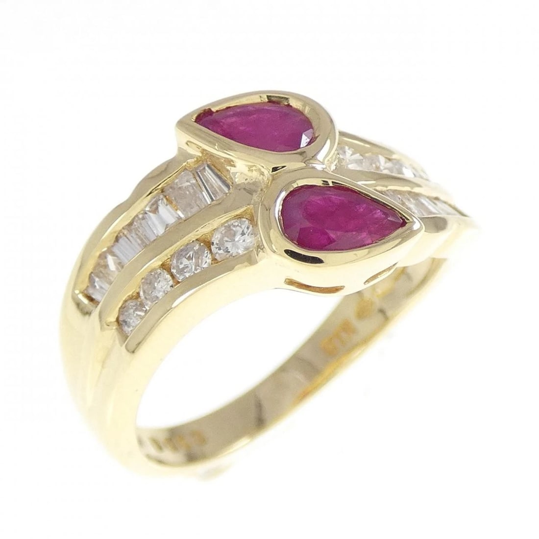 K18YG RUBY RING: K18YG Ruby Ring Brand: Unbranded Type: Ring Material: K18 Yellow Gold, Main Stone/Creation Ruby Color: Yellow Gold Size: 6 US Accessories: None Accessories Notice: When purchasing pre-owne
