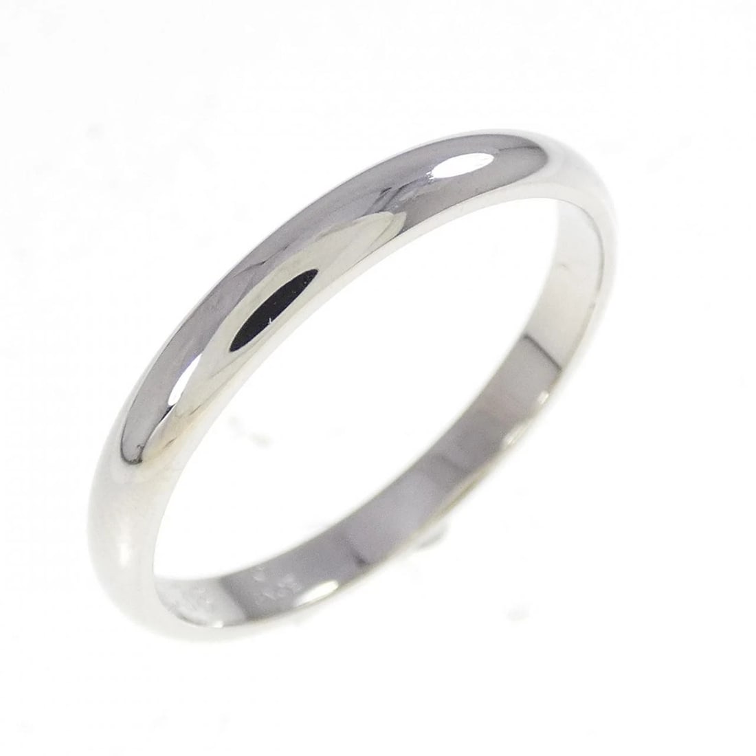 CARTIER WEDDING RING: Cartier wedding Ring Brand: Cartier Type: Ring Material: Platinum 950, Color: Platinum Size: 8US US Accessories: None Accessories Notice: When purchasing pre-owned goods, please refer to t