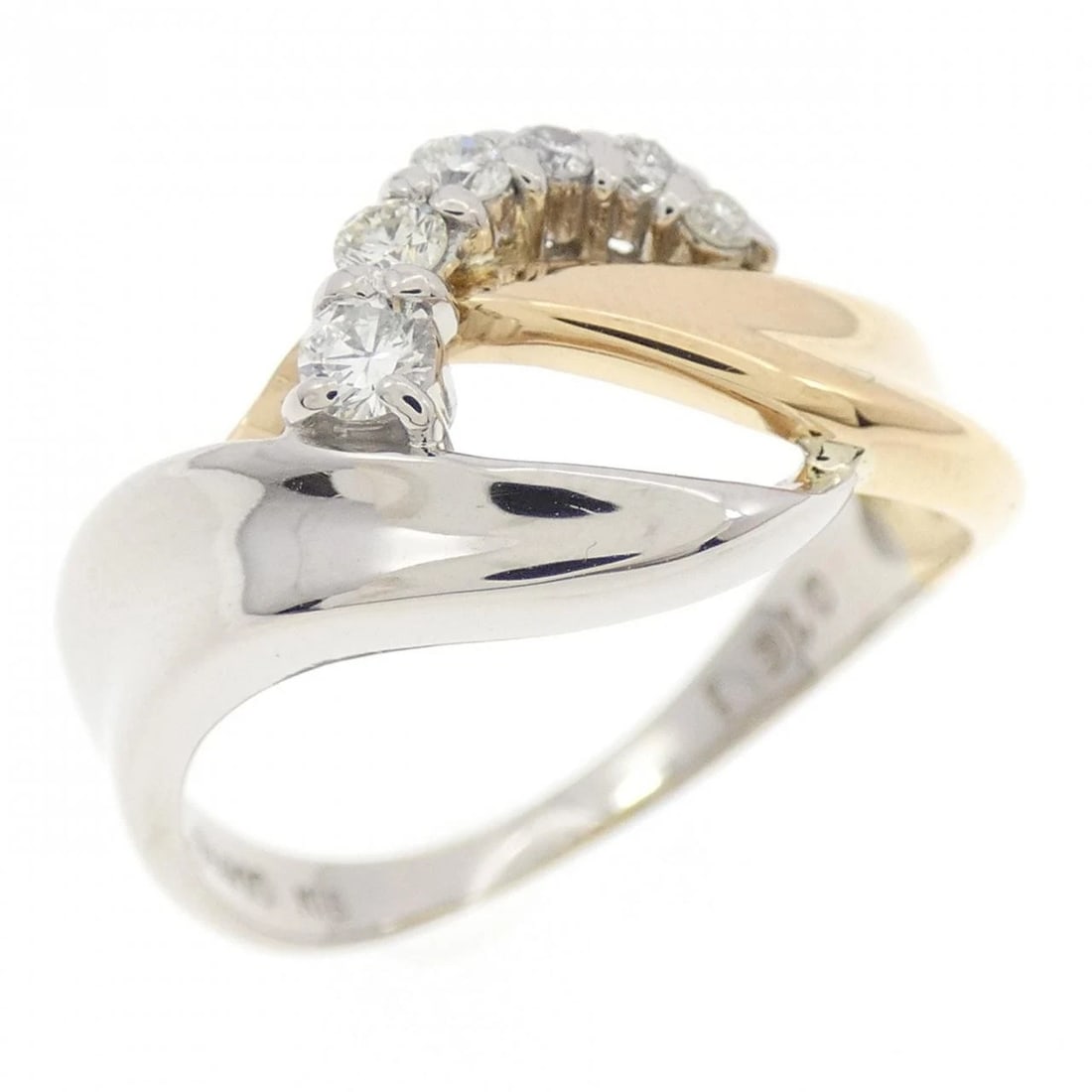PT900 K18YG DIAMOND RING: PT900 K18YG Diamond Ring Brand: Unbranded Type: Ring Material: Platinum 900 Platinum K18 Yellow Gold, Main Stone/Creation natural Color: White Gold Size: 6 US Accessories: None Accessories
