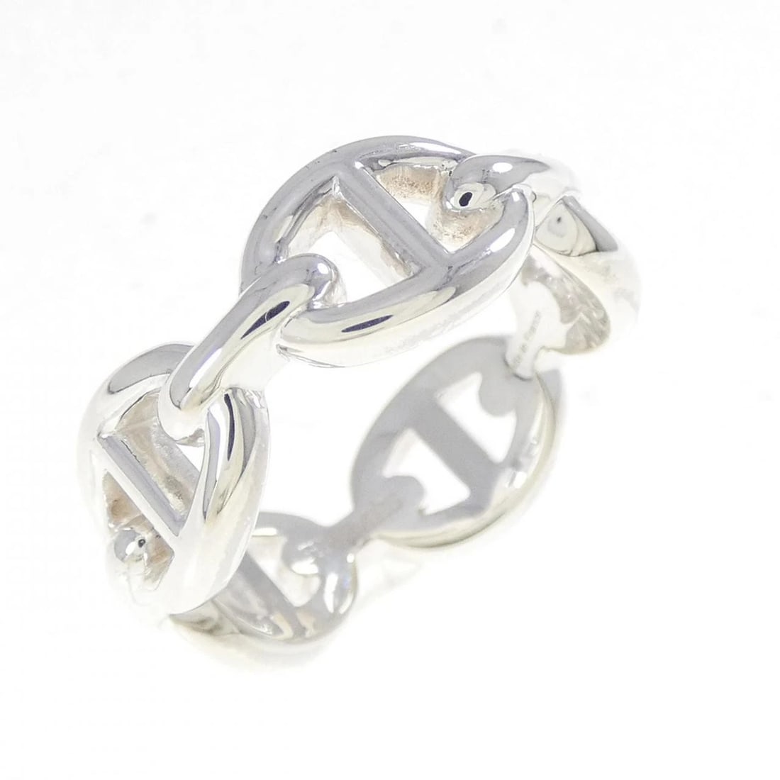 HERMES CHAINE D'ANCRE ENCHENE RING: HERMES Chaine d'Ancre Enchene Ring Brand: HERMES Type: Ring Material: 925 Silver, Color: White Size: 6.5 (US size) Accessories: None Accessories Notice: When purchasing pre-owned goods,