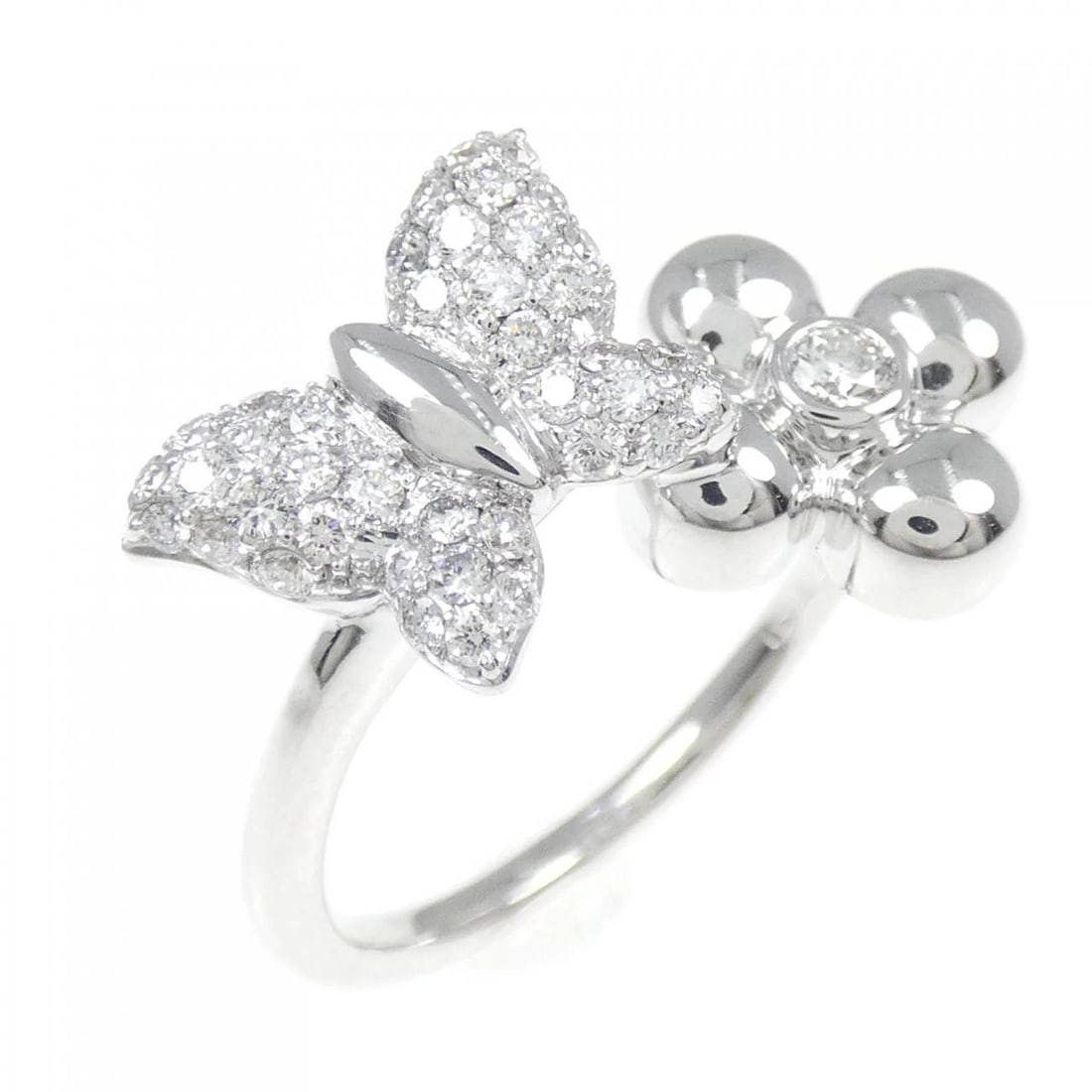 K18WG BUTTERFLY X FLOWER DIAMOND RING: K18WG Butterfly x Flower Diamond Ring Brand: Unbranded Type: Ring Material: K18 White Gold, Main Stone/Creation NAtural Color: White Gold Size: 7 US Accessories: None Accessories Notice: When