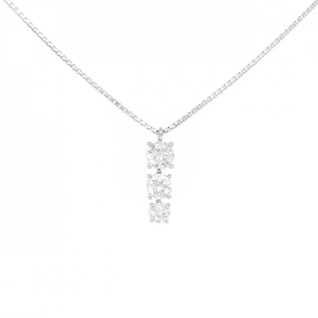 PT PT850 DIAMOND NECKLACE: PT PT850 Diamond Necklace Brand: Unbranded Type: Necklace Material: Platinum Platinum 850, Main Stone/Creation Natural Color: None Size: 40cmActualSize Pendant top H x W: 17.6mmx5.0mm Chain