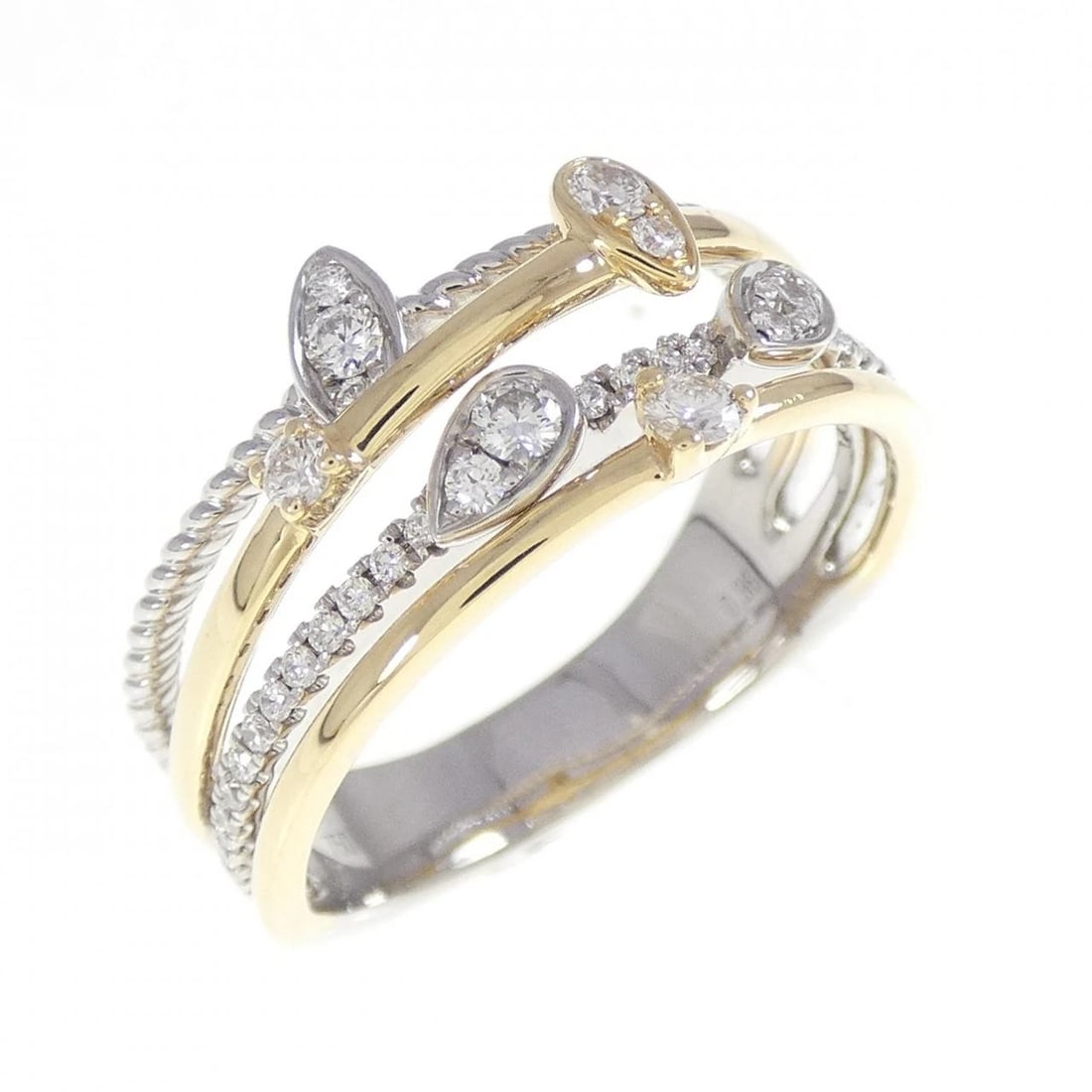 750WG 750YG DIAMOND RING: 750WG 750YG Diamond Ring Brand: Unbranded Type: Ring Material: 750 White Gold 750 Yellow Gold, Main Stone/Creation Natural Color: Yellow Gold Size: 8 ( US size) Accessories: None Accessories