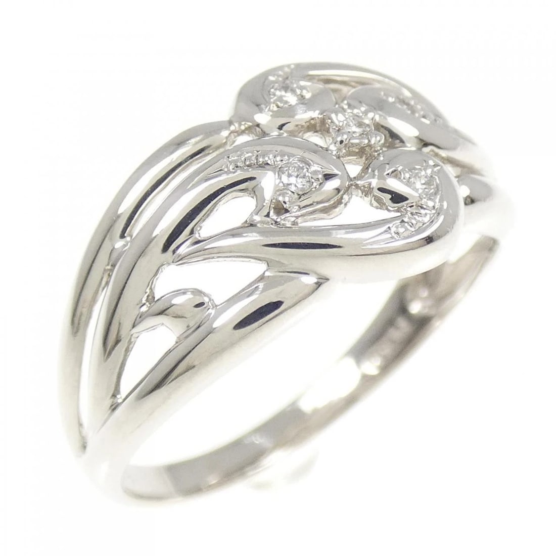 PT900 DIAMOND RING: PT900 Diamond Ring Brand: Unbranded Type: Ring Material: Platinum 900 Platinum, Main Stone/Creation Natural Color: Silver Size: 7.5-8 ( US size) Accessories: None Accessories Notice: When