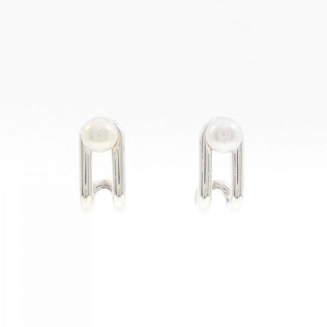 TIFFANY HARDWARE HINGED EARRINGS: Tiffany Hardware Hinged Earrings Brand: Tiffany Type: Earrings Material: 925 Silver, Color: White Size: ActualSize HxW: 15.0mmx6.6mm Accessories: None Accessories Notice: When purchasing