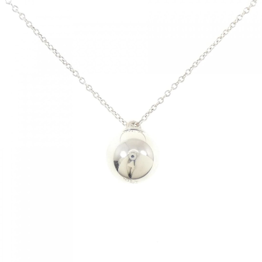 TIFFANY BALL NECKLACE: Tiffany Ball Necklace Brand: Tiffany Type: Necklace Material: 925 Silver, Color: Silver Size: ActualSize Pendant top H x W: 15.8mmx12.4mm Chain Max. W: 1.5mm Accessories: None Accessories