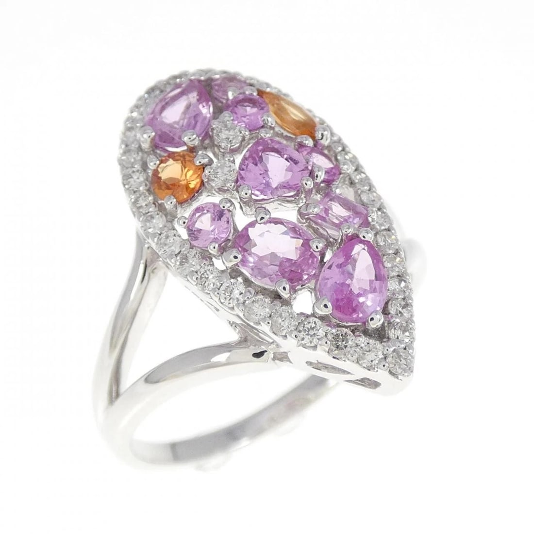 K18WG SAPPHIRE RING: K18WG Sapphire Ring Brand: Unbranded Type: Ring Material: K18 White Gold, Main Stone/Creation sapphire Color: White Gold Size: 6.5 US Accessories: None Accessories Notice: When purchasing