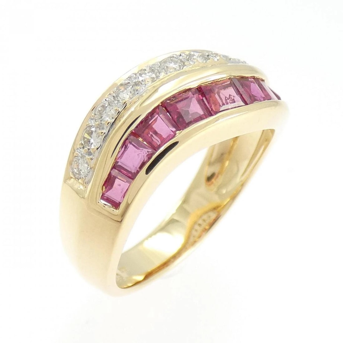 K18YG RUBY RING: K18YG Ruby Ring Brand: Unbranded Type: Ring Material: K18 Yellow Gold, Main Stone/Creation ruby Color: Yellow Gold Size: 6.5 US Accessories: None Accessories Notice: When purchasing pre-ow