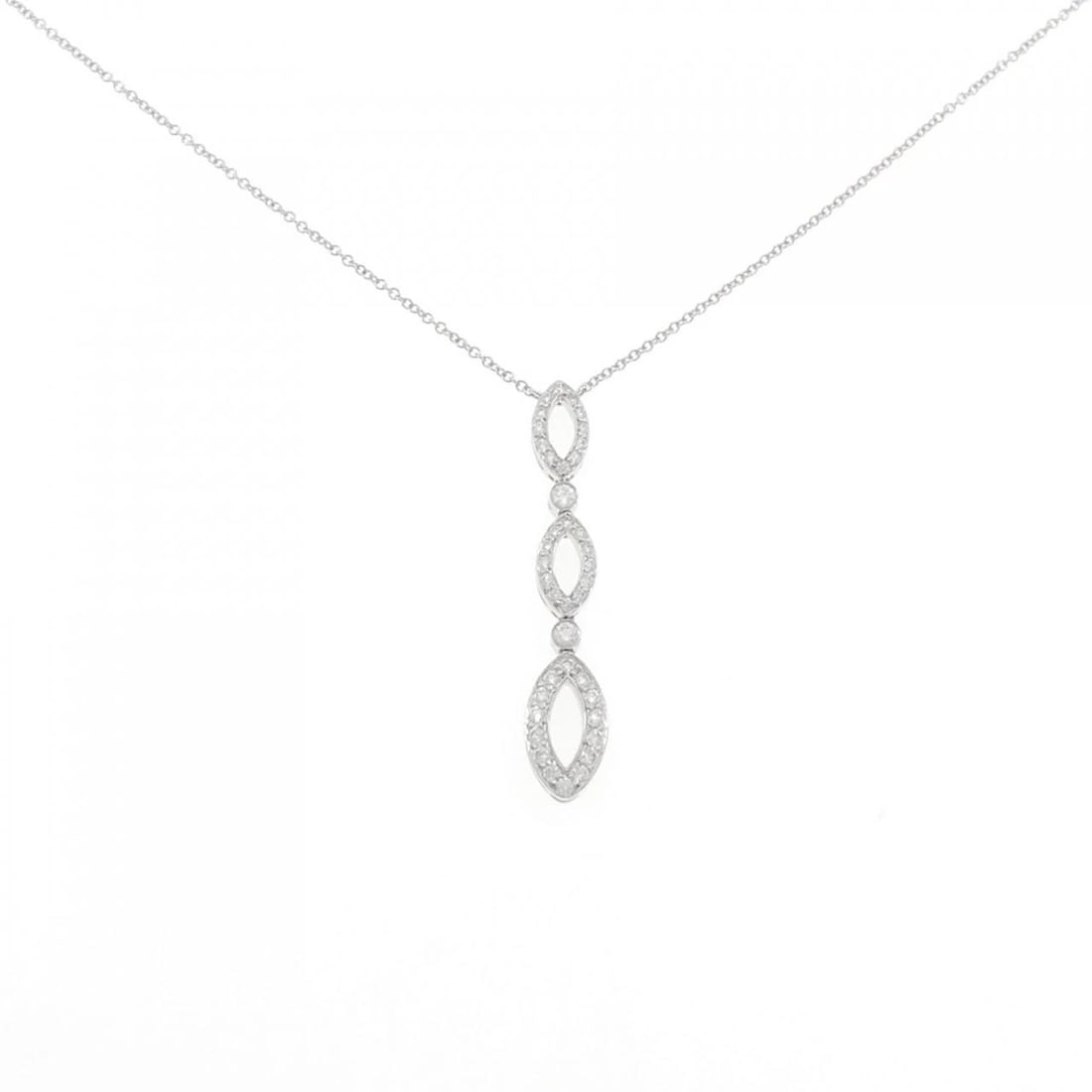 TIFFANY & CO. SWING NECKLACE: Tiffany & Co. Swing Necklace Brand: Tiffany Type: Necklace Material: Platinum 950, Main Stone/Creation Natural Color: Platinum Size: 41cm, ActualSize Pendant top H x W: 37.3mmx7.0mm Chain Max.