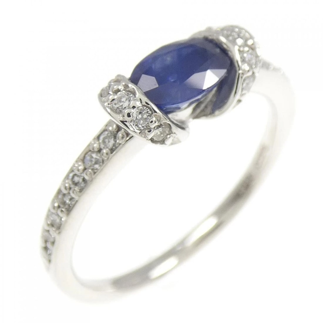 PT900 SAPPHIRE RING: PT900 Sapphire Ring Brand: Unbranded Type: Ring Material: Platinum 900 Platinum, Main Stone/Creation sapphire Color: White Gold Size: 6.5 US Accessories: None Accessories Notice: When